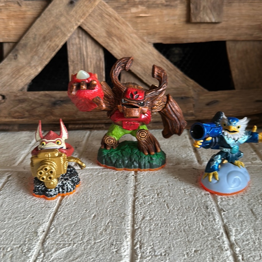 Skylanders Giants Gnarly Tree Rex, Trigger Happy and Jet-Vac Blue Eagle